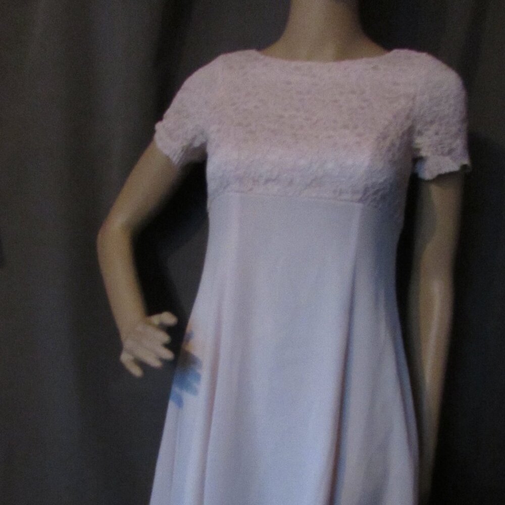 Pretty Pink Lace Empire Waist Floaty Skirt Special Event Dress